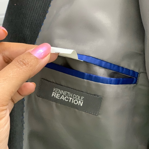 3 Kenneth Cole reaction suits mint - Picture 6 of 8